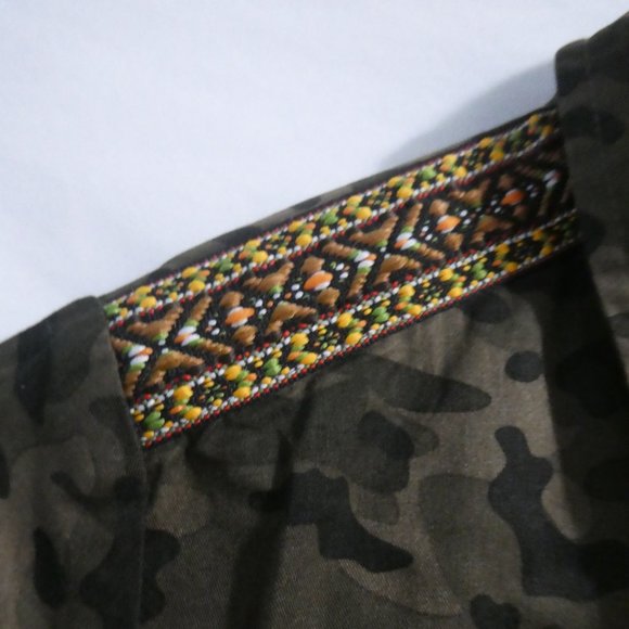 MAX | UK 14 EUR 40 | Camo / Camouflage Snap Button-Up Front Shirt | NWOT - Picture 3 of 16